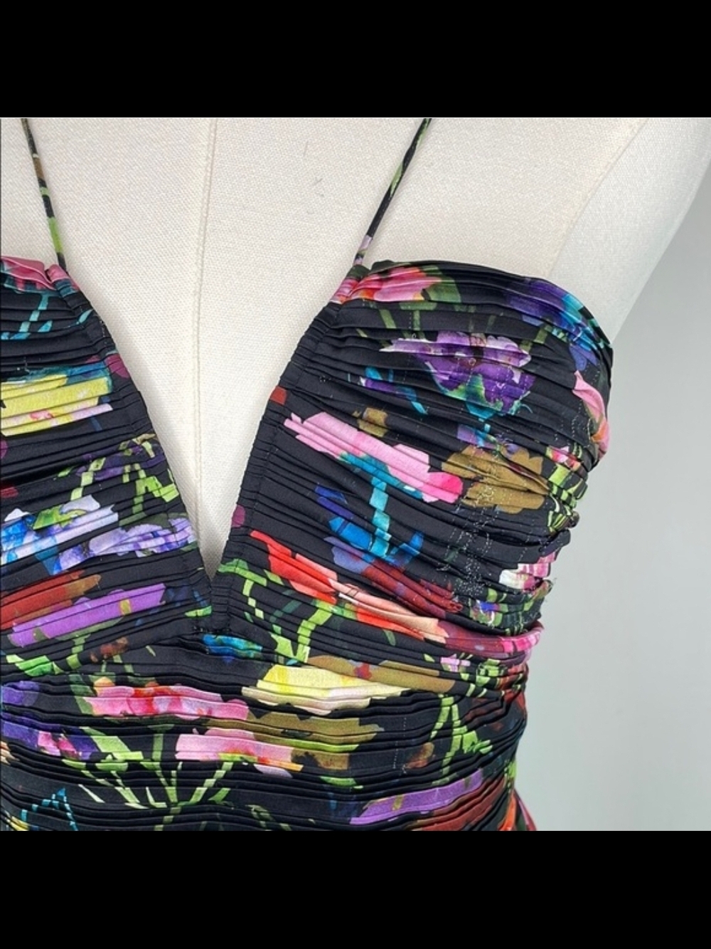 AIIFOS Adriana Gown Black.12 - Picture 10 of 13